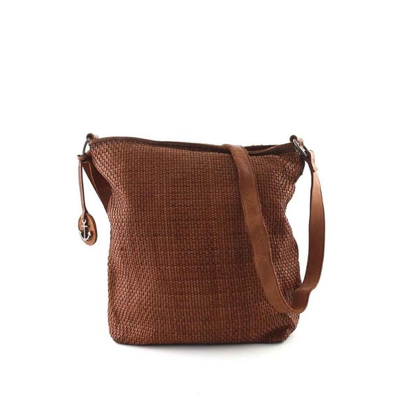 Elegant Brown Textured Shoulder Bag - Picture 2 of 16